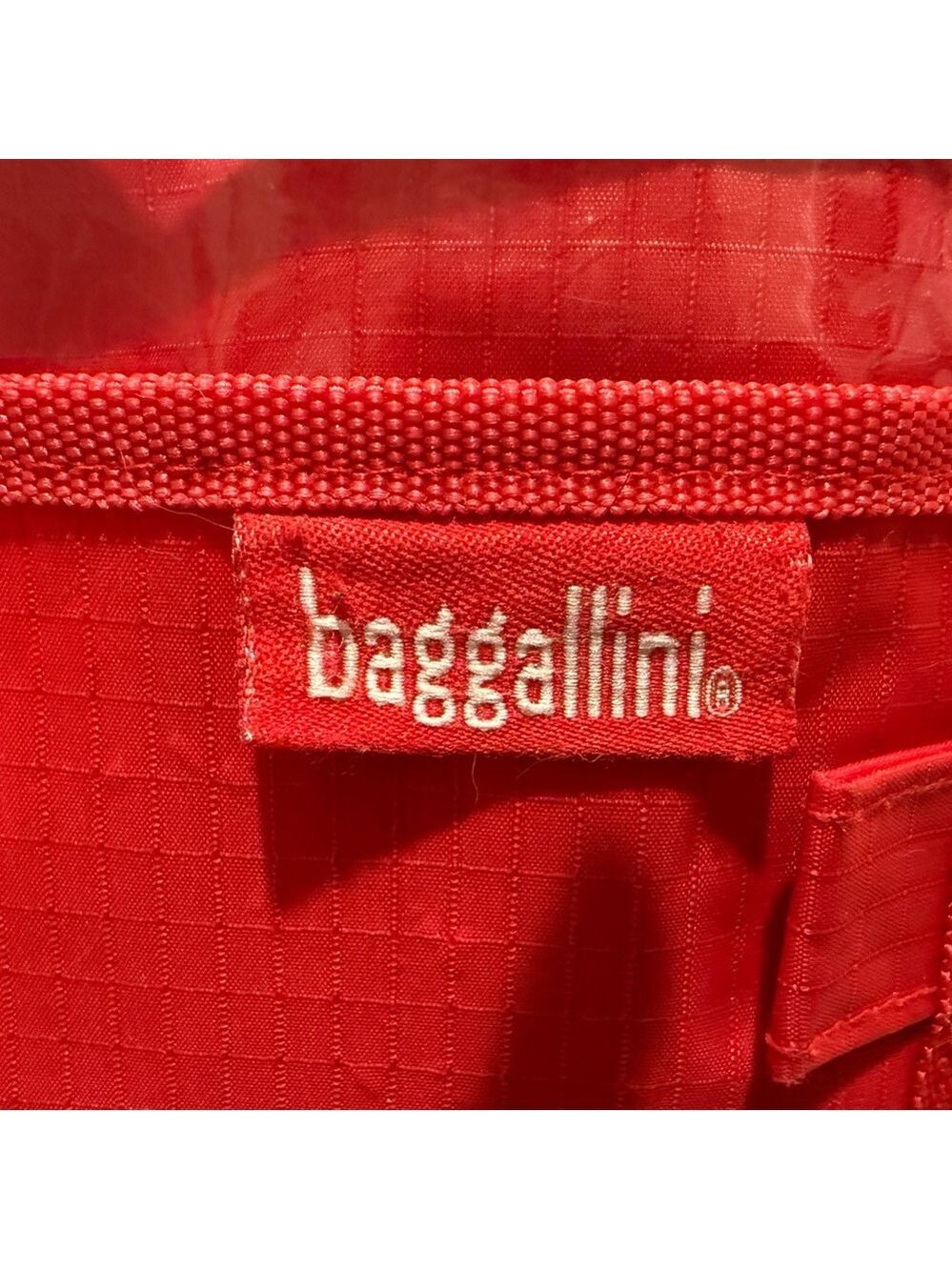 BAGGALLINI RED NYLON NECK STRAP, PASSPORT HOLDER, TRAVEL DOCUMENT ORGANIZER BAG - Picture 6 of 16